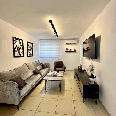 שבטי ישראל - דירת בוטיק Apartment Haifa Exterior photo
